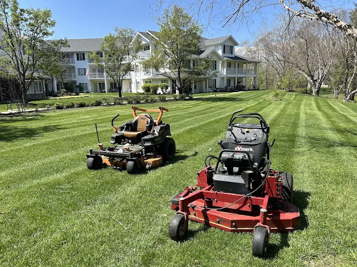 502 Lawn Care & Landscaping Picture 10