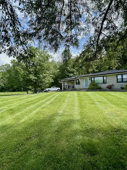 Blades Lawn & Landscape LLC Picture 2