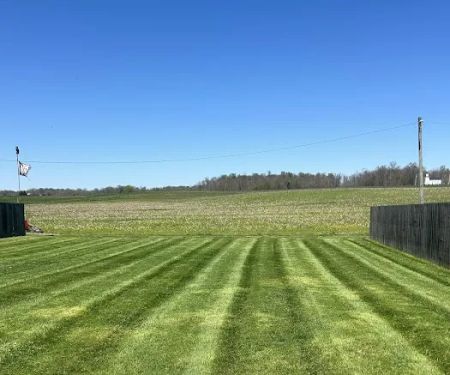 Blades Lawn & Landscape LLC