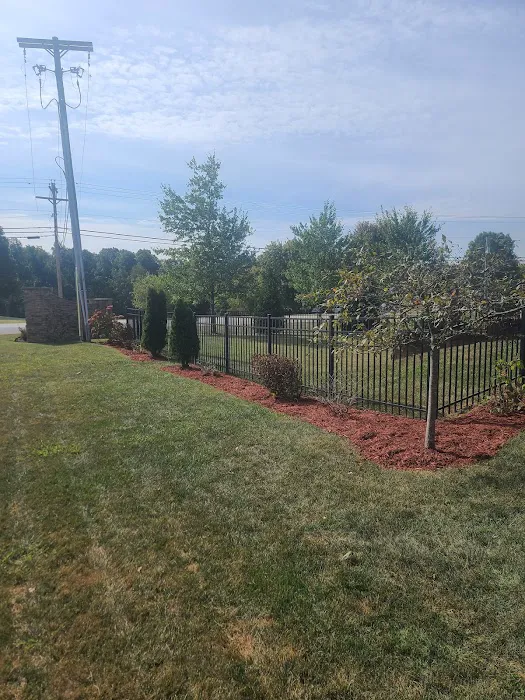 Modern Lawn and Landscape LLC Picture 2