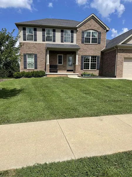 BK LAWN CARE Picture 3