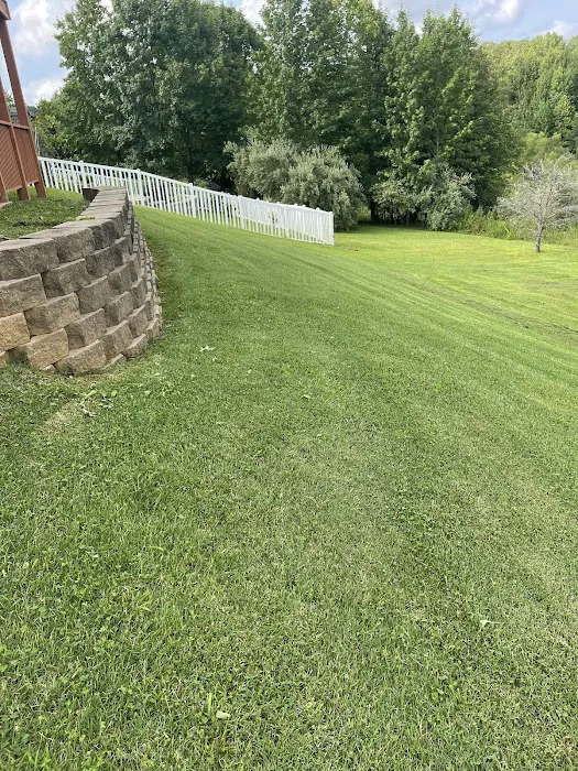 BK LAWN CARE Picture 7
