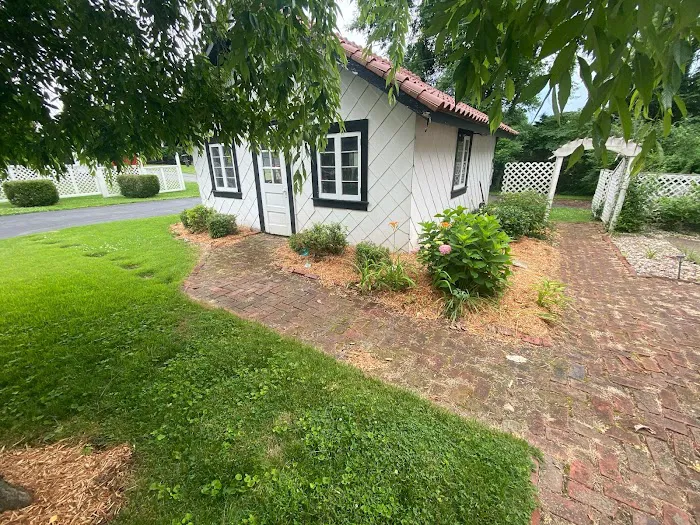 Mulch Man Property Maintenance LLC Picture 7