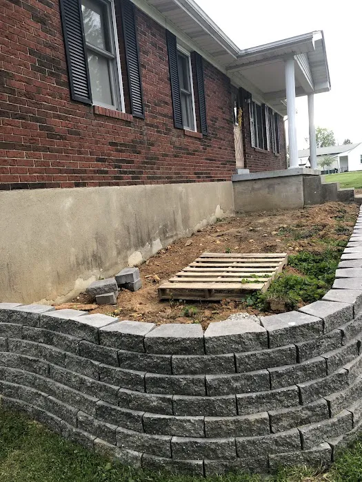Getty's Lawn & Landscaping Picture 3