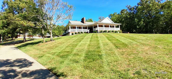 Accurate Lawn & Landscaping Picture 5