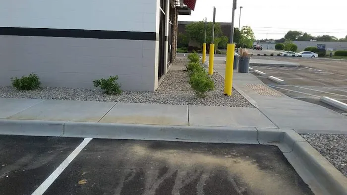Land service and remodel LLC Picture 1
