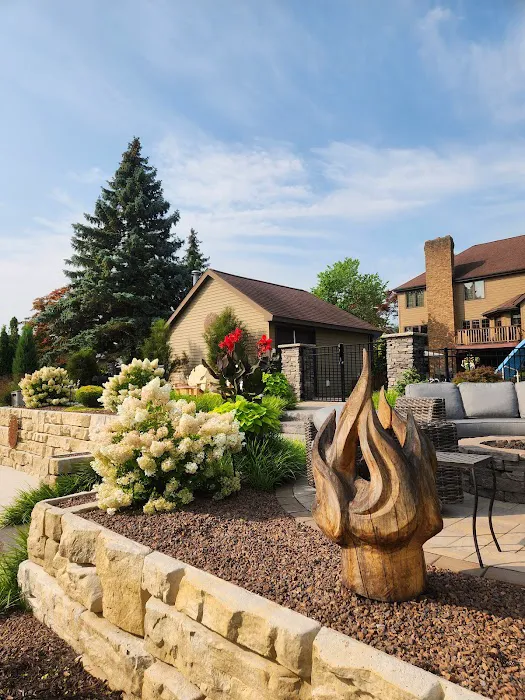 Gritters Lawn and Landscape LLC Picture 1