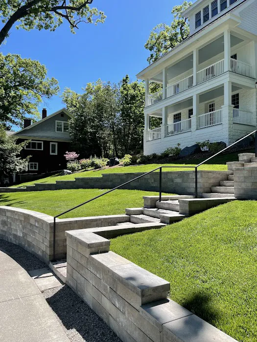 Zelenka Landscaping Picture 5