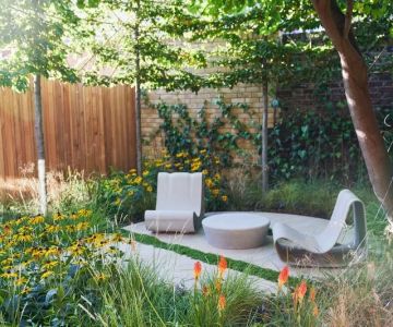 How to Design Outdoor Seating Areas That Encourage Conversation