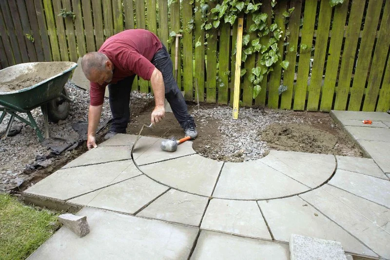 How to Choose Enduring Hardscape Materials