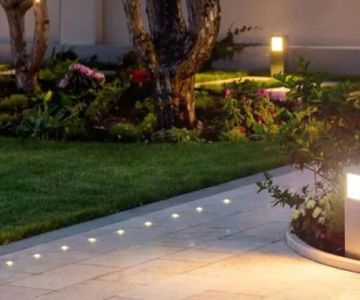 How to Choose Landscape Lighting That Isn’t Overpowering