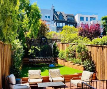 How to Landscape a Small Urban Backyard: Tips and Ideas