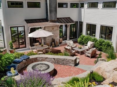 How to Design a Backyard Entertainment Zone