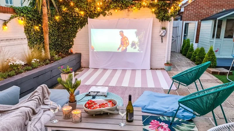 How to Create an Outdoor Movie Space in Your Garden