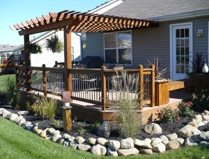 How to Landscape Around a Patio for Privacy and Shade